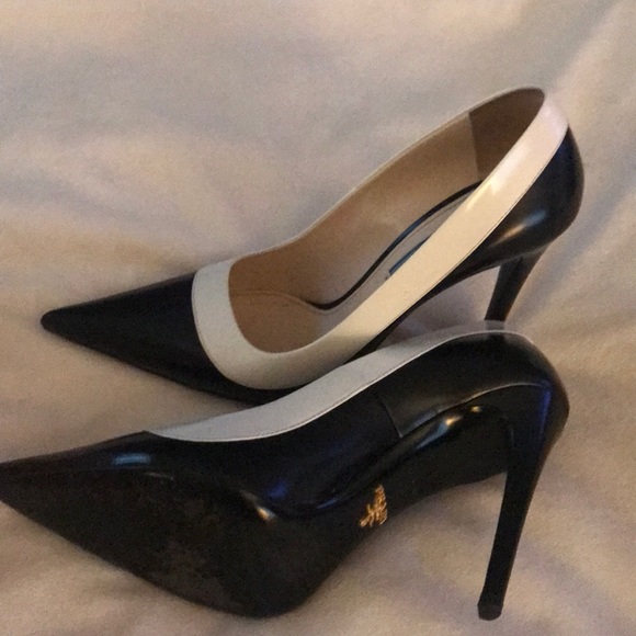 Prada Spectator Pumps - Picture 1 of 10